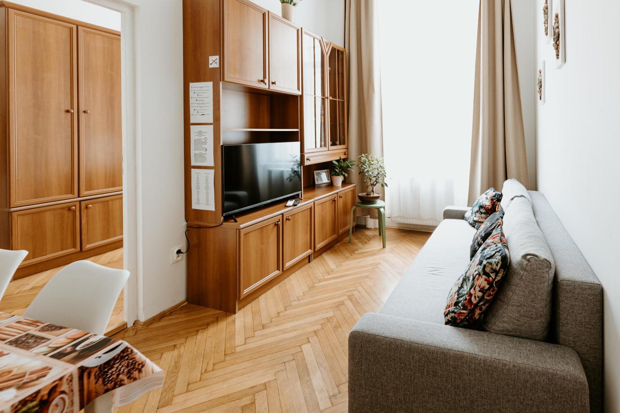 Margaret & Violet - Stylish Downtown Apartments In Budapest Exterior foto