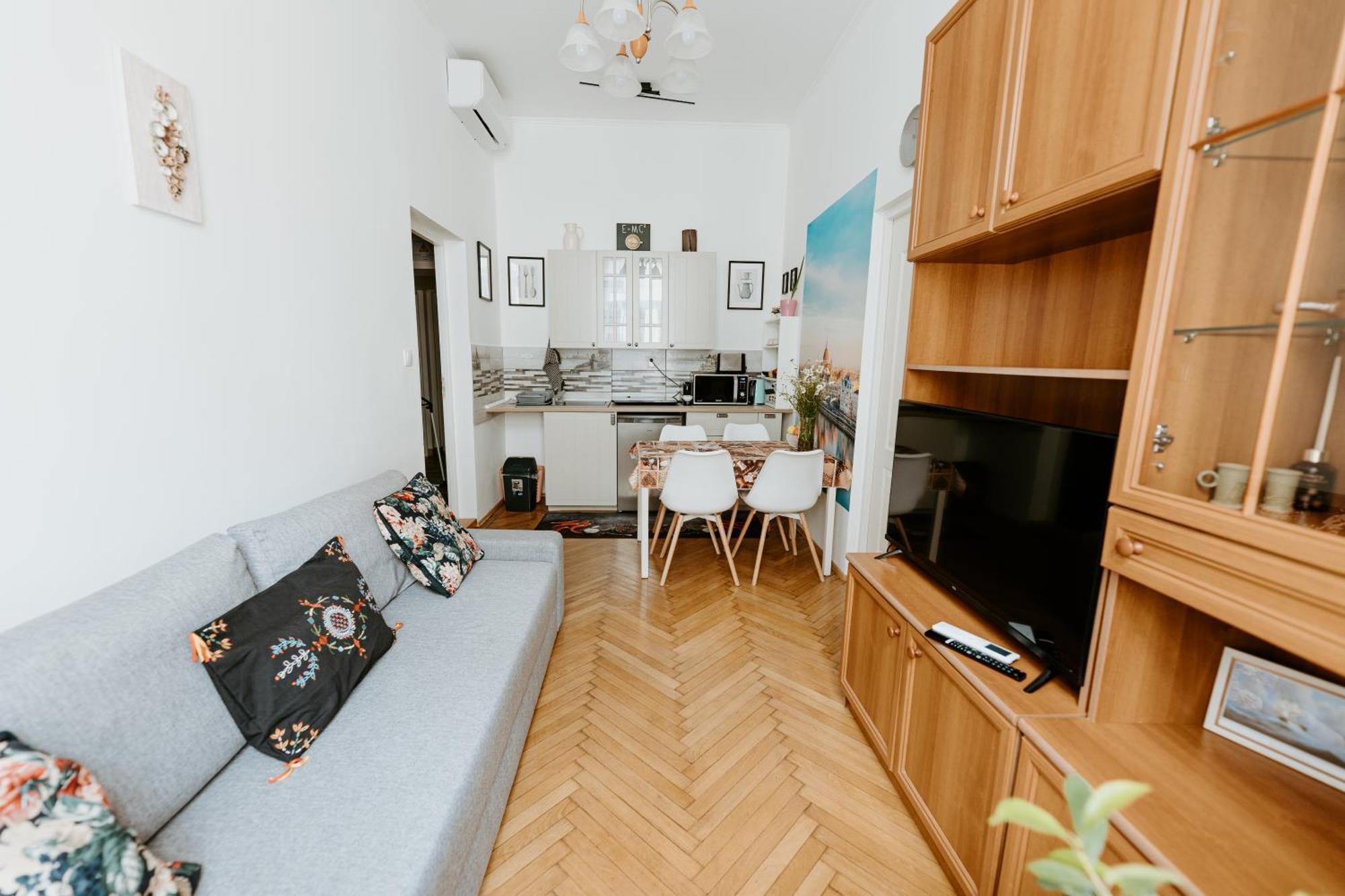 Margaret & Violet - Stylish Downtown Apartments In Budapest Exterior foto
